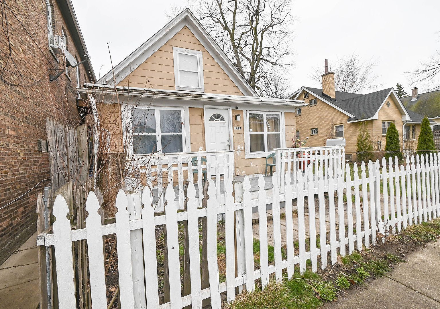 1423 Victoria Ave North Chicago, IL 60064 - Thumbnail 4