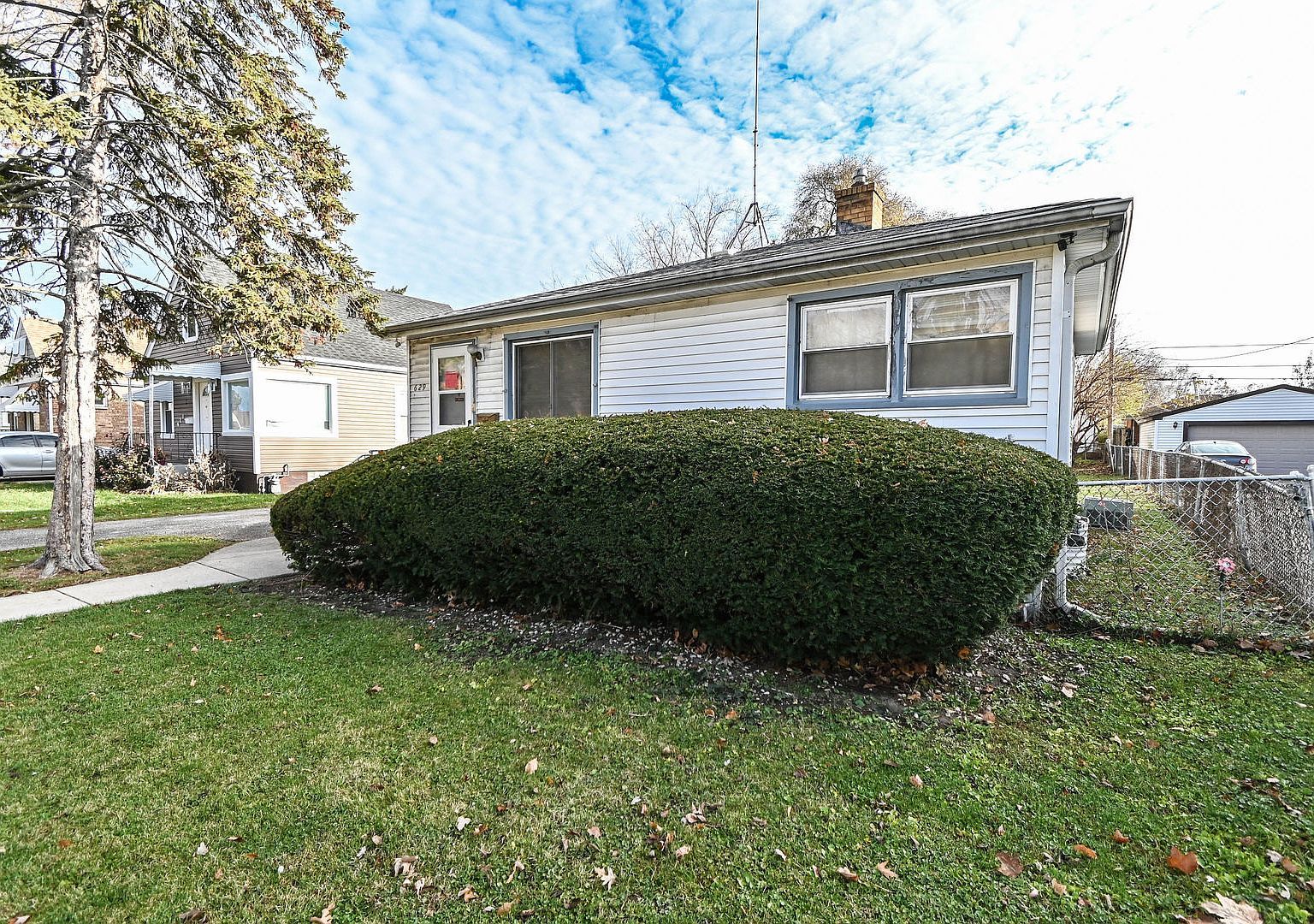 629 S Fulton Ave Waukegan, IL 60085 - Thumbnail 4