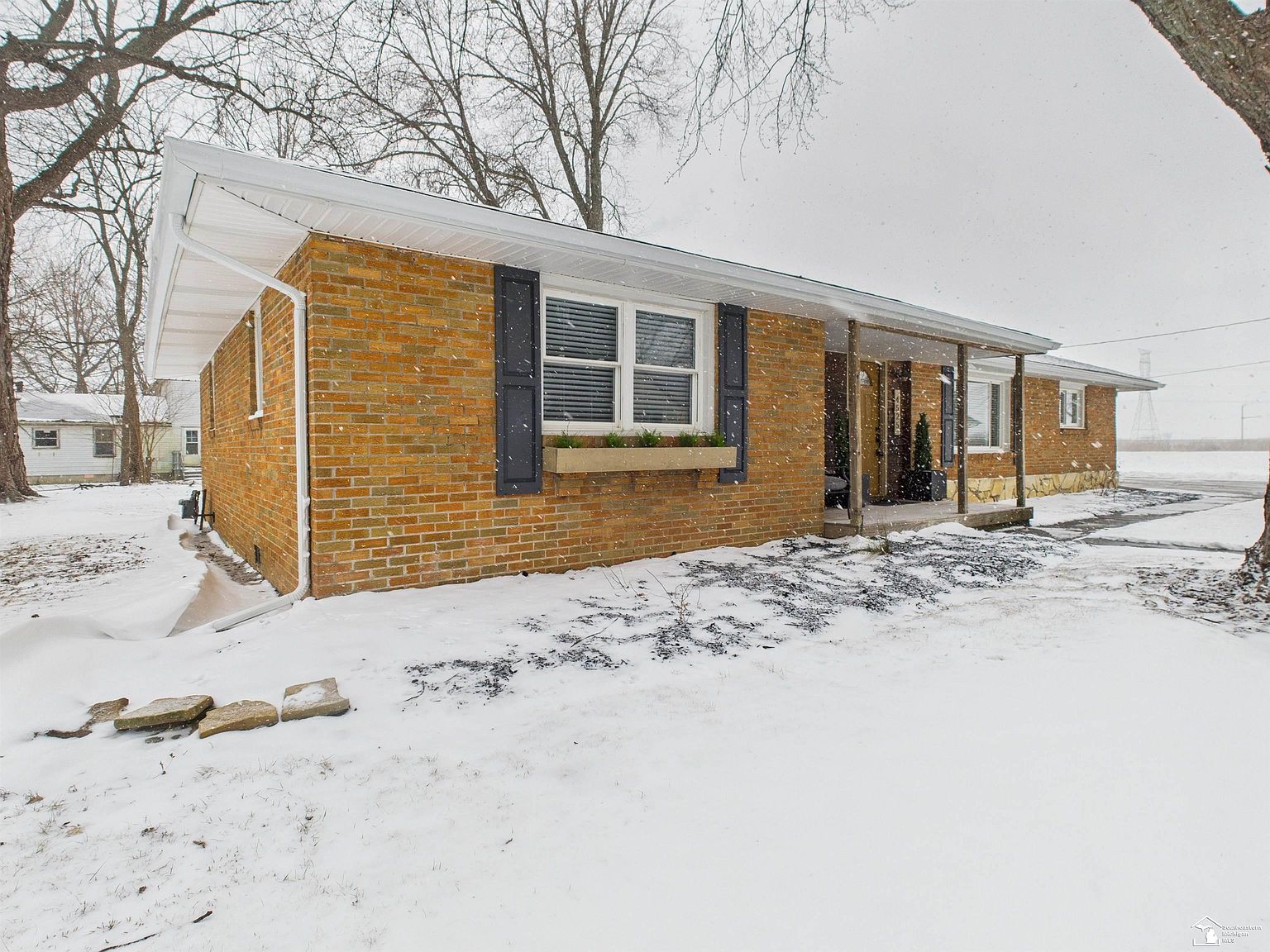 4525 N 4th St Luna Pier, MI 48157 - Thumbnail 4