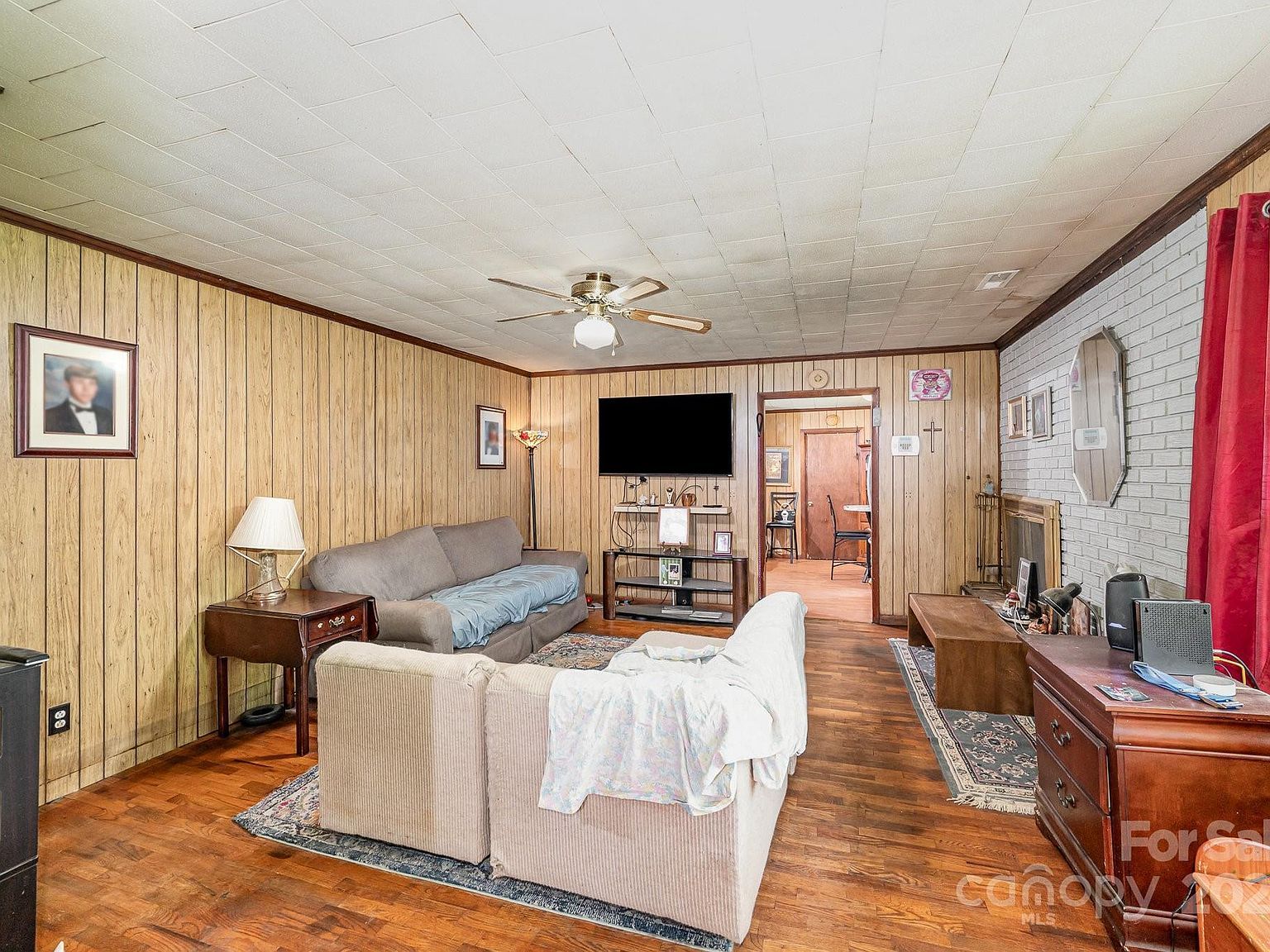 1901 Davenport St Newton, NC 28658 - Thumbnail 4