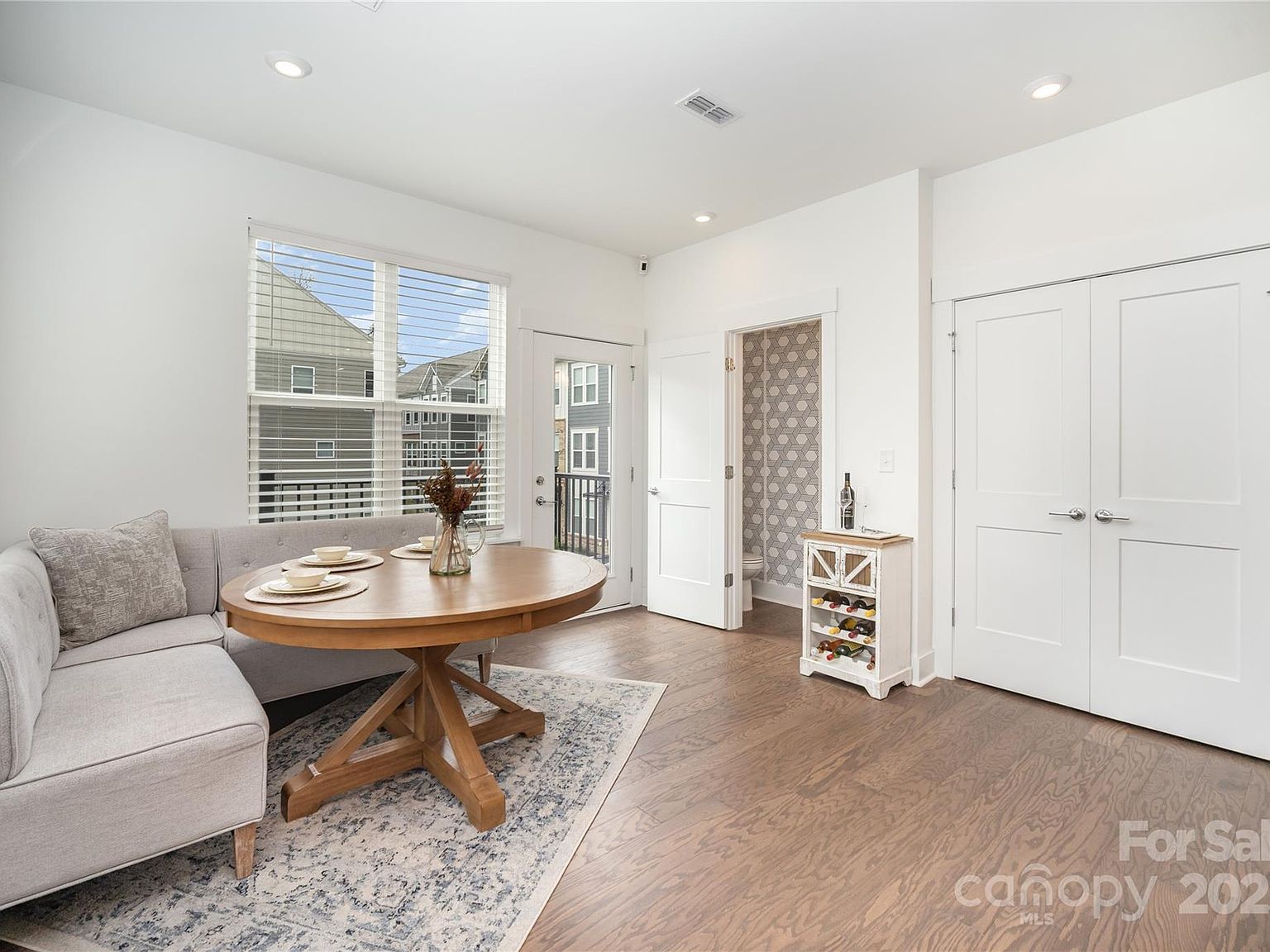 4004 Capital Ridge Ct Charlotte, NC 28205 - Thumbnail 4