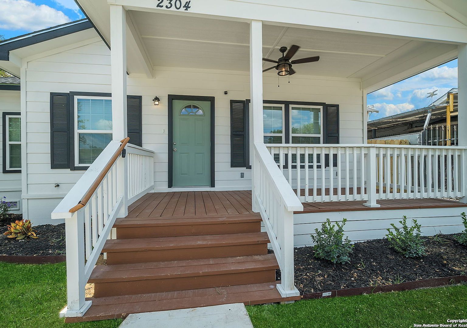 2304 Perez St San Antonio, TX 78207 - Thumbnail 4