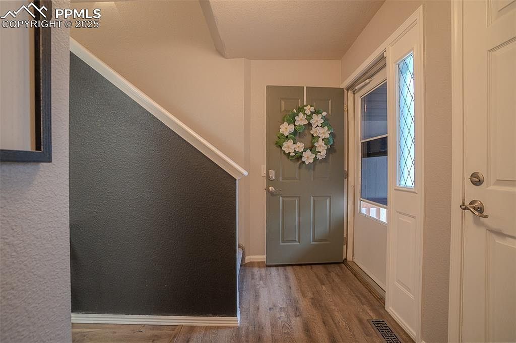 3157 Hearthridge Cir Colorado Springs, CO 80918 - Thumbnail 4