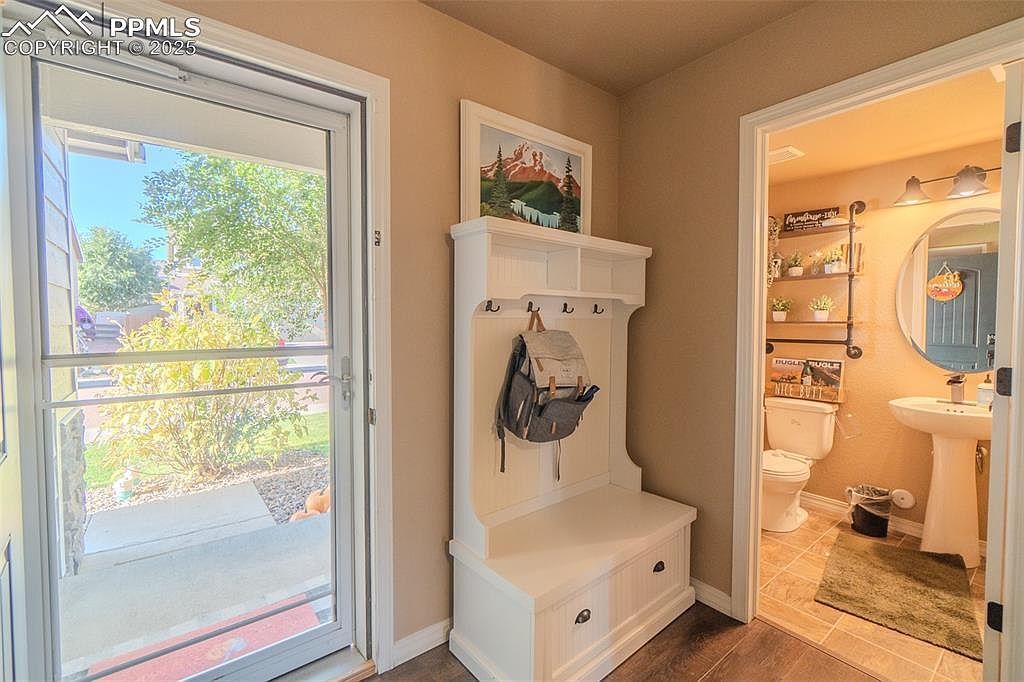 4027 Silver Star Grv Colorado Springs, CO 80911 - Thumbnail 4