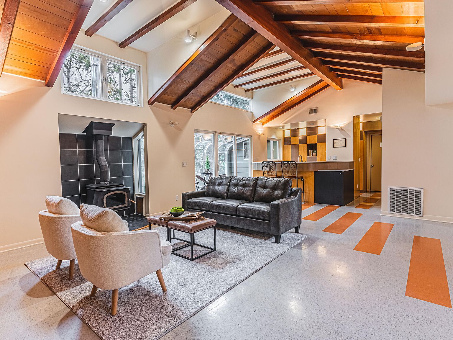 450 Whispering Pines Ln Grants Pass, OR 97527 - Thumbnail 4