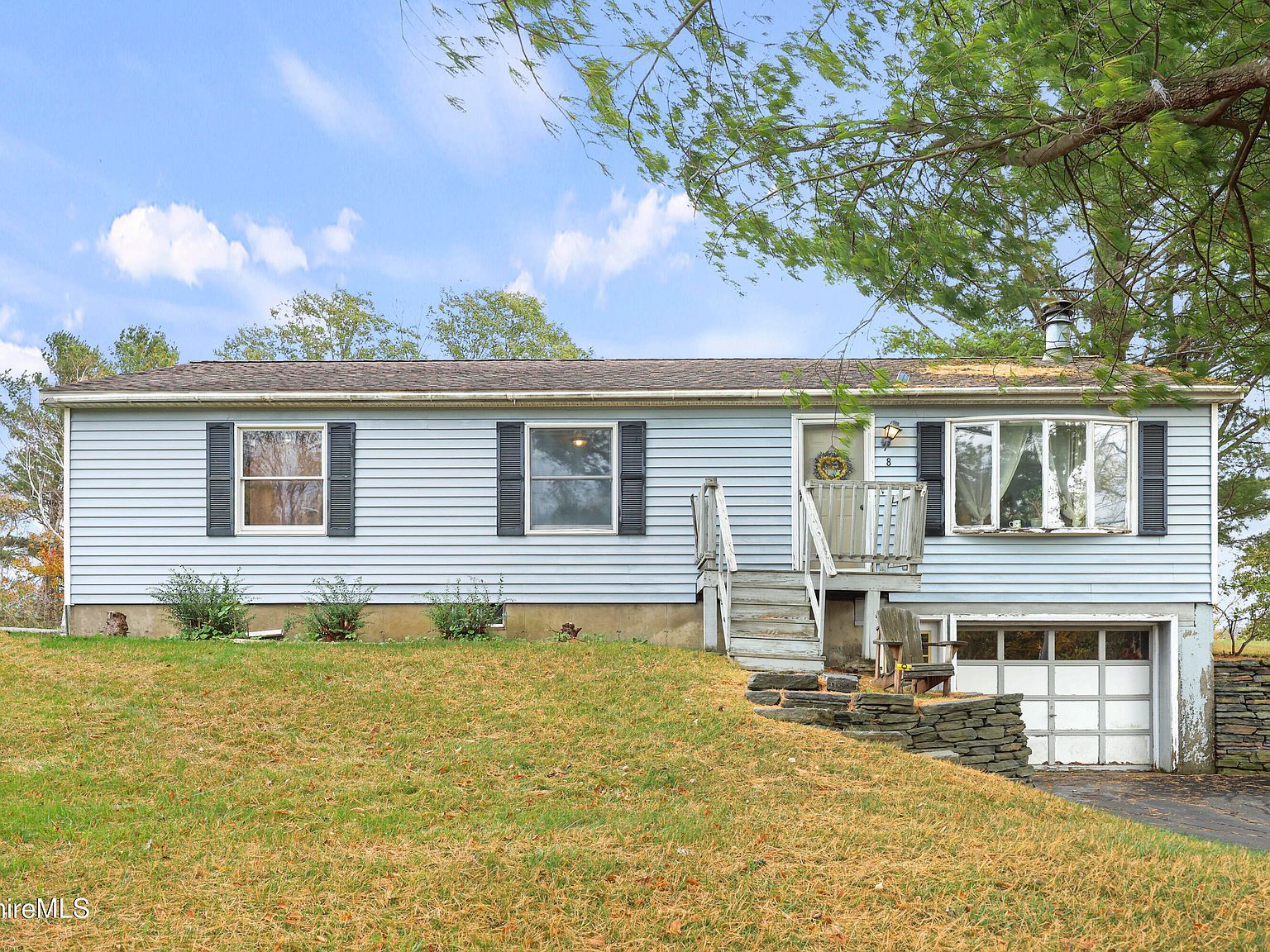 8 Samson Ave Pittsfield, MA 01201 - Thumbnail 4