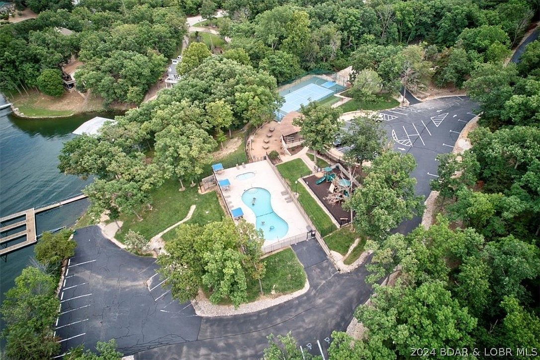 175 Albany Dr Lake Ozark, MO 65049 - Thumbnail 4