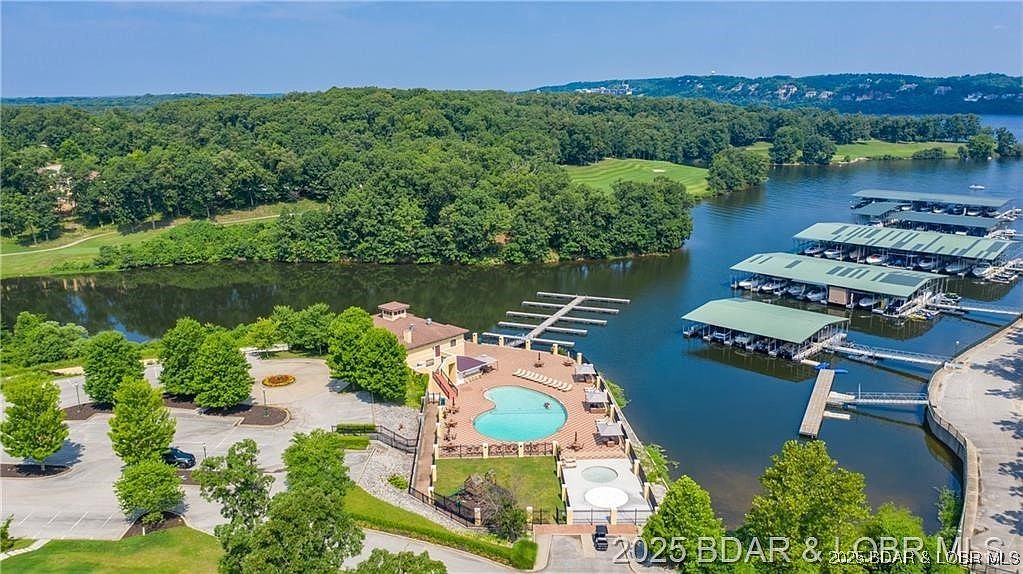 903 Muirfield Dr Sunrise Beach, MO 65079 - Thumbnail 4