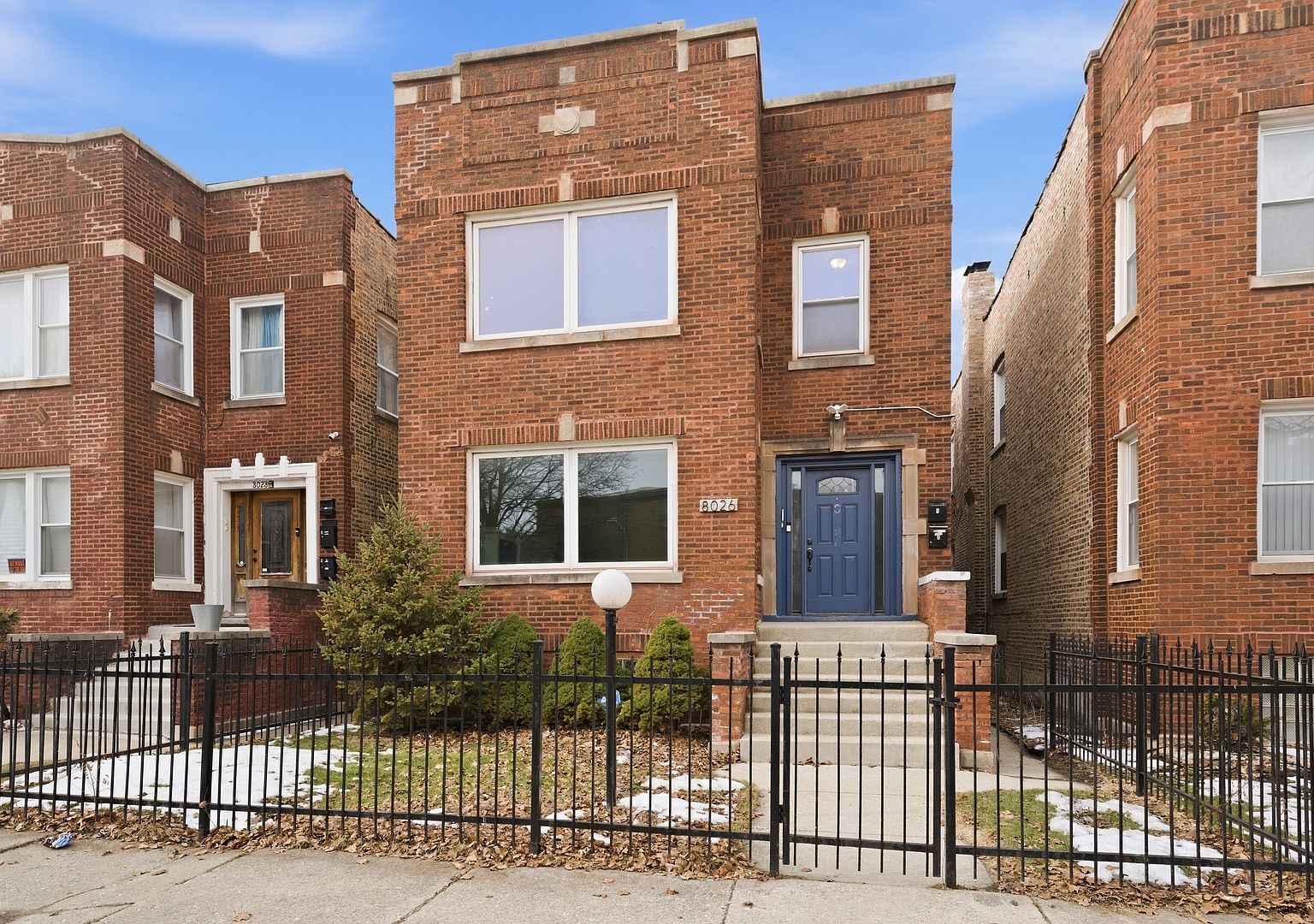 8026 S Dobson Ave Chicago, IL 60619 - Thumbnail 4