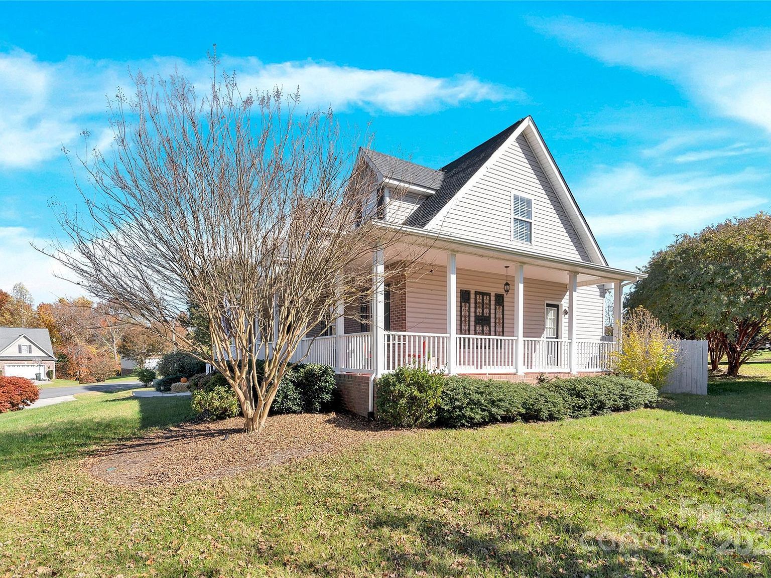 2441 27th Avenue Cir NE Hickory, NC 28601 - Thumbnail 4