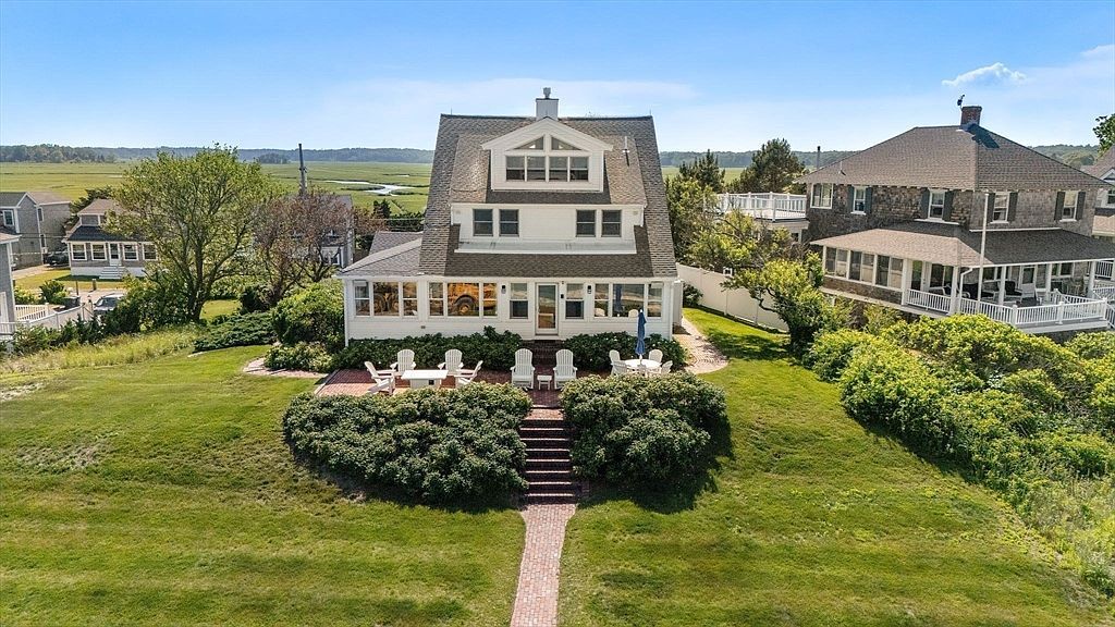 71 Gurnet Rd Duxbury, MA 02332 - Thumbnail 4