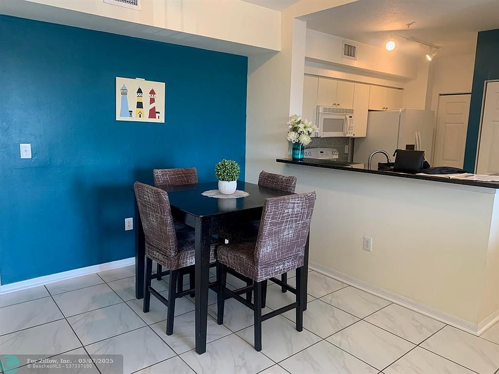 6831 SW 44th St APT 312 Miami, FL 33155 - Thumbnail 4