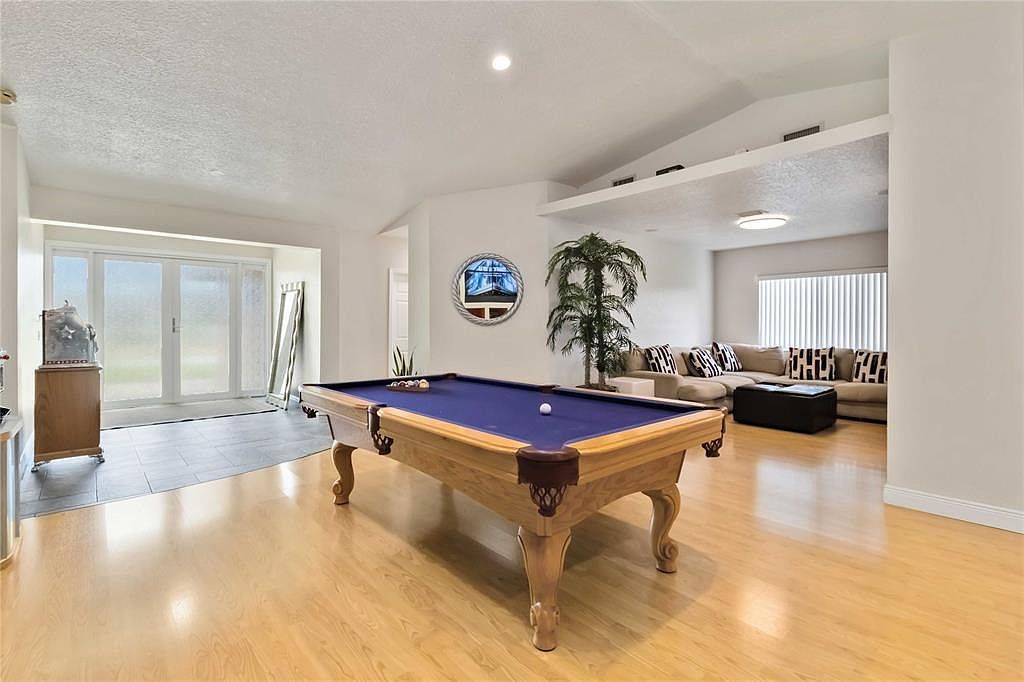 3290 SW 131st Ter Davie, FL 33330 - Thumbnail 4