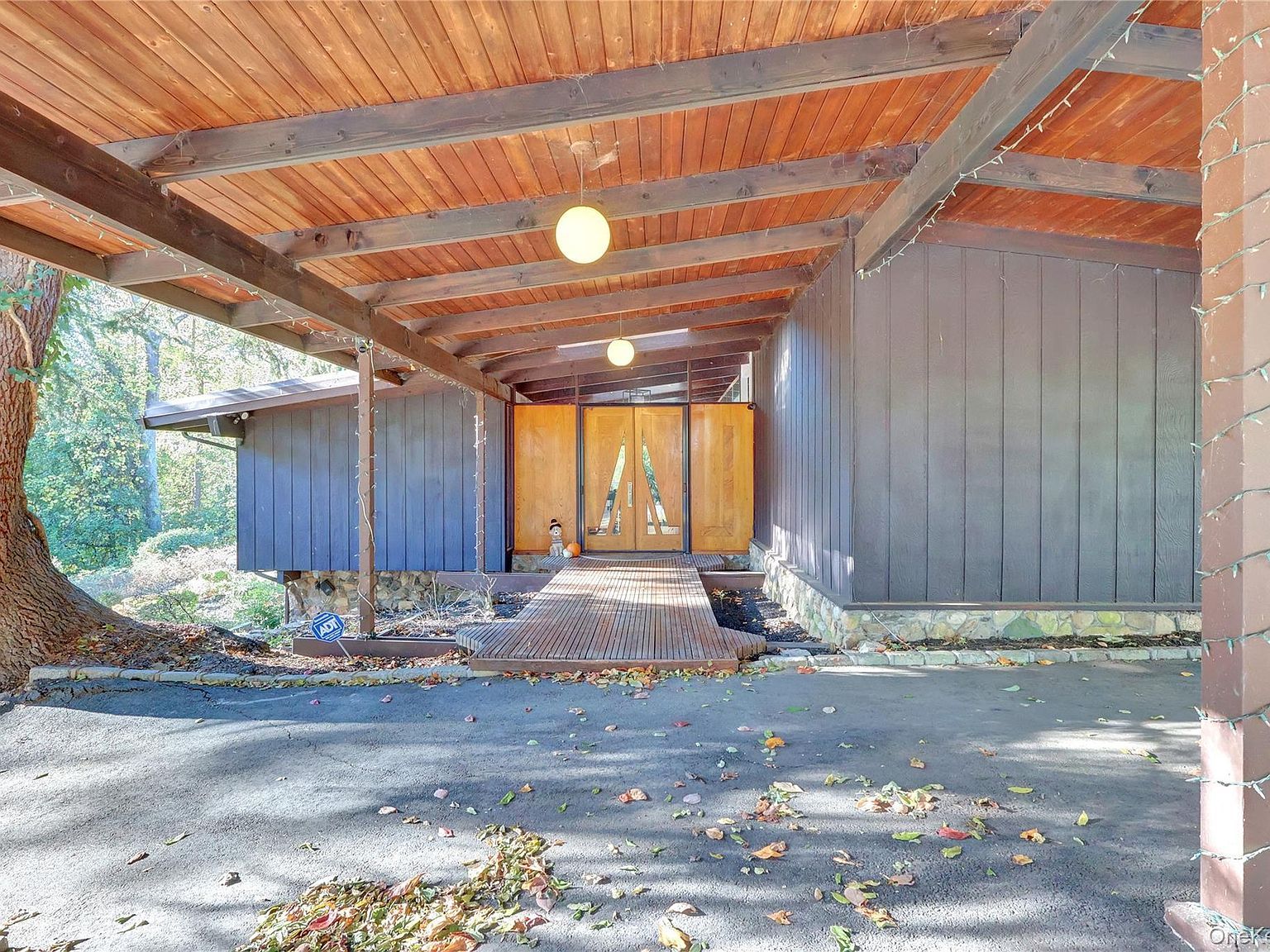 131 Oakside Dr Smithtown, NY 11787 - Thumbnail 4