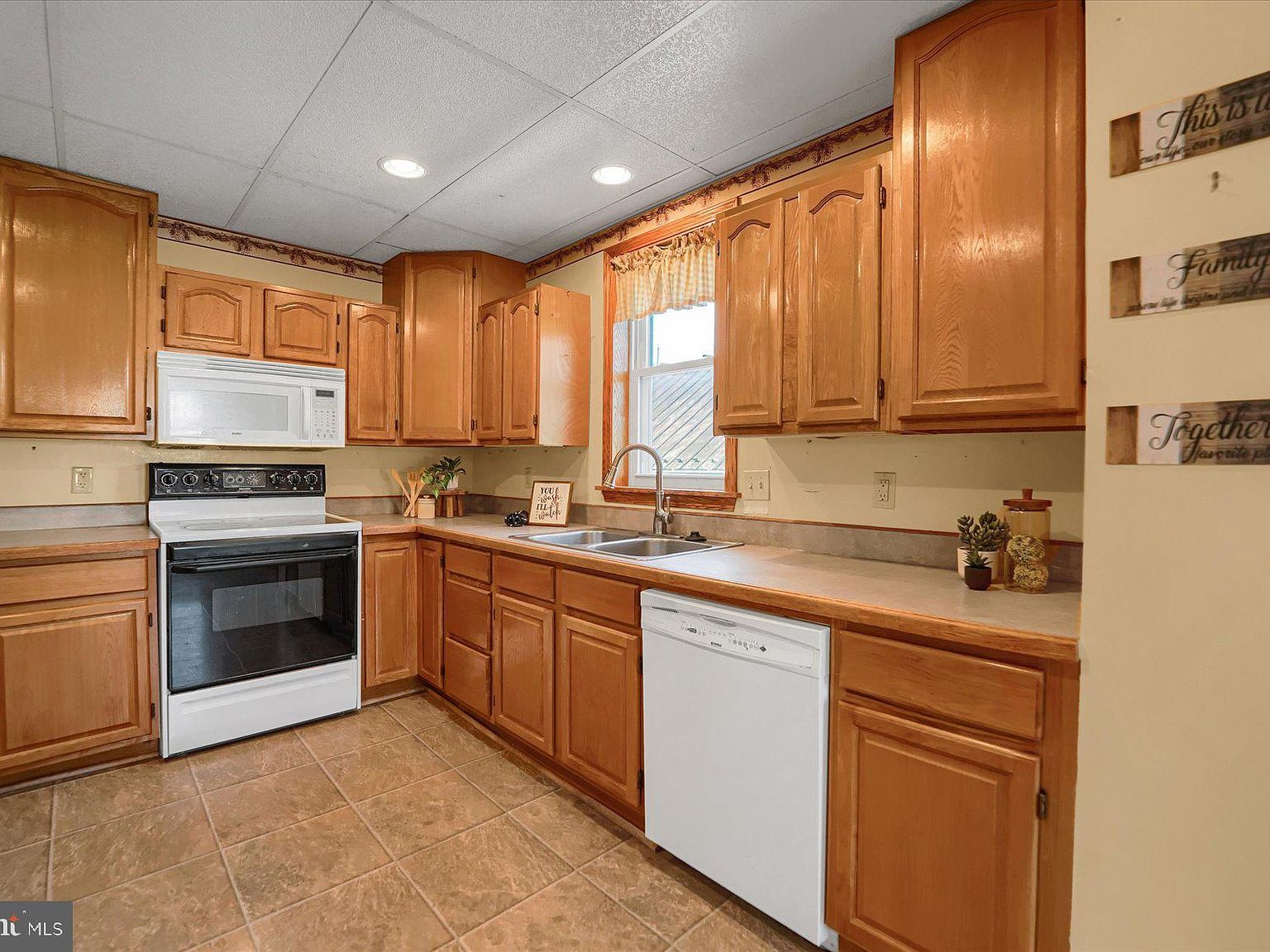 156 E Main St Rebersburg, PA 16872 - Thumbnail 4