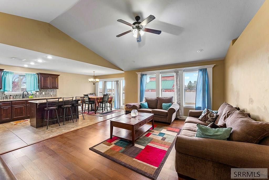 6020 Bryson Ln Idaho Falls, ID 83402 - Thumbnail 4