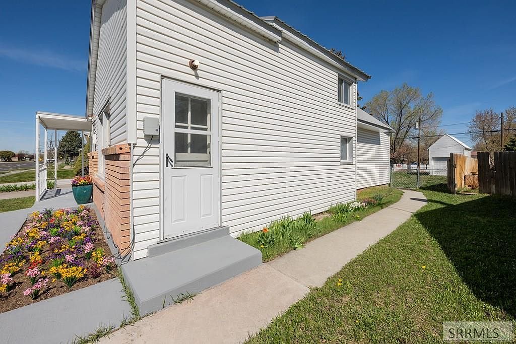 766 I St Idaho Falls, ID 83402 - Thumbnail 4