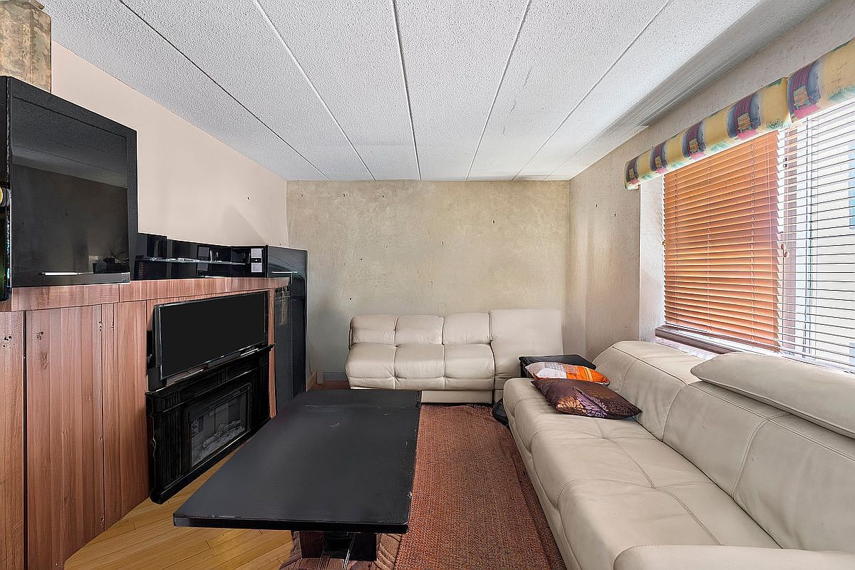 300 W 137th St #D New York, NY 10030 - Thumbnail 4