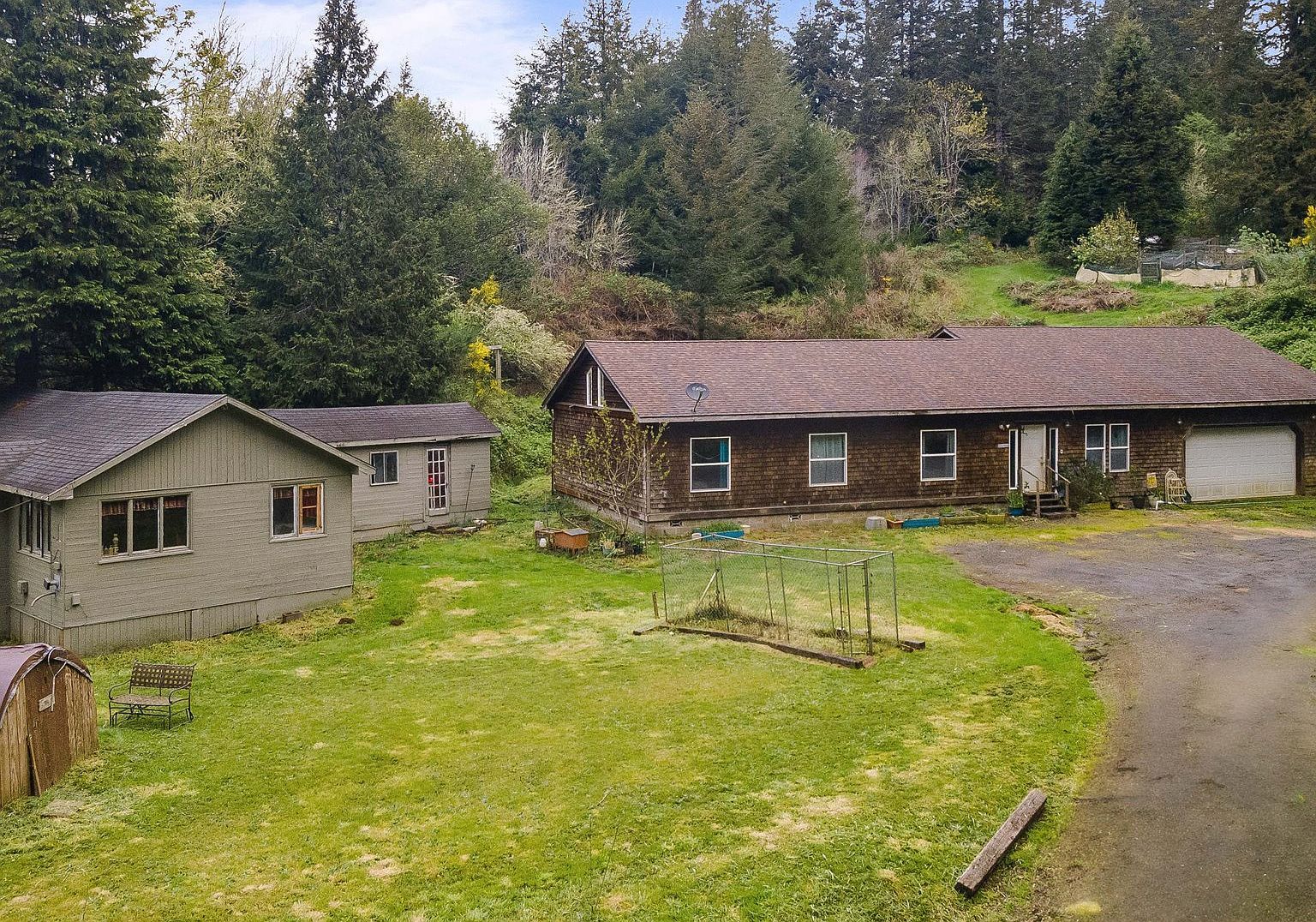 93751 Coos Sumner Ln Coos Bay, OR 97420 - Thumbnail 4