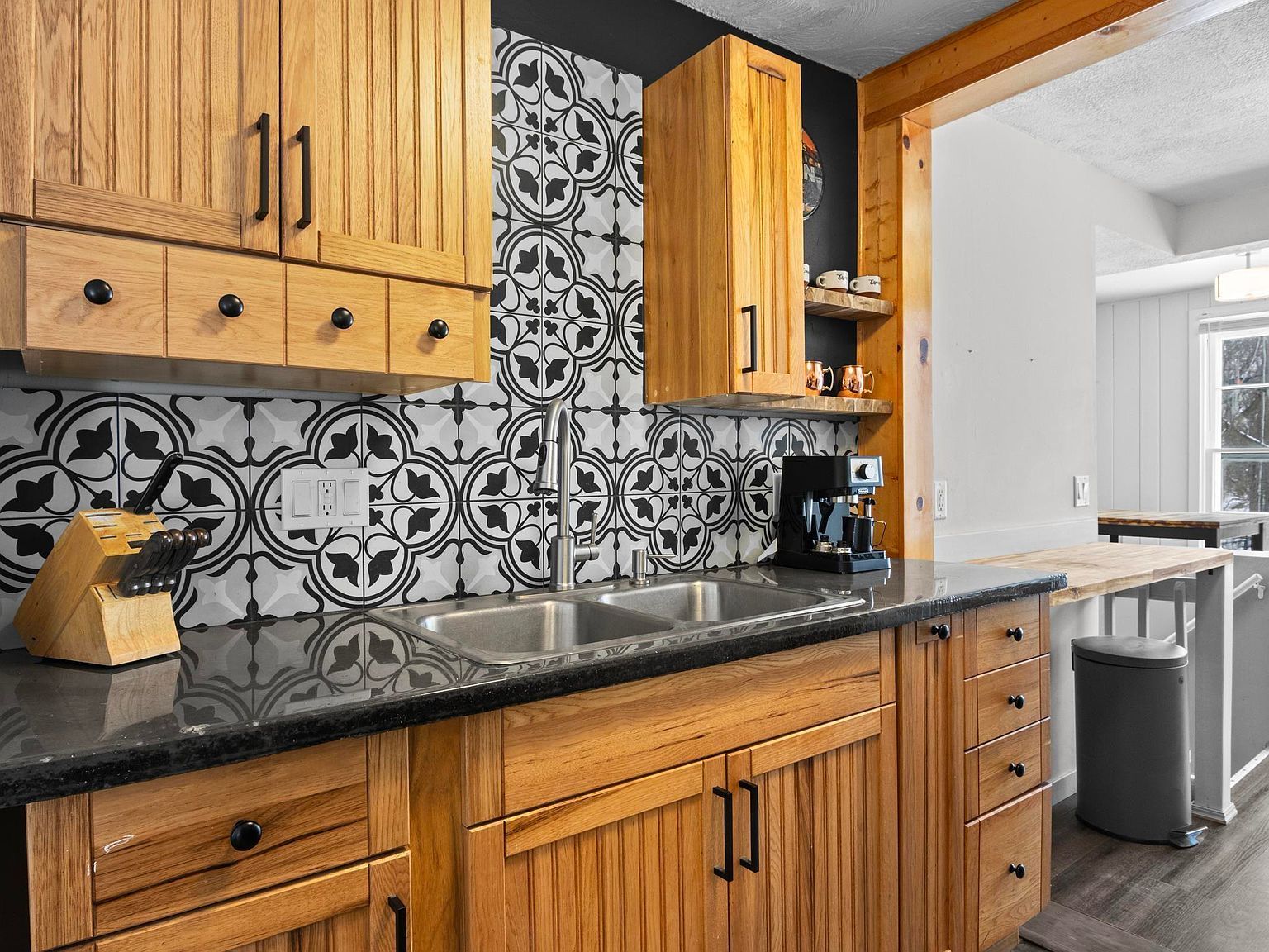 719 7th St Traverse City, MI 49684 - Thumbnail 4