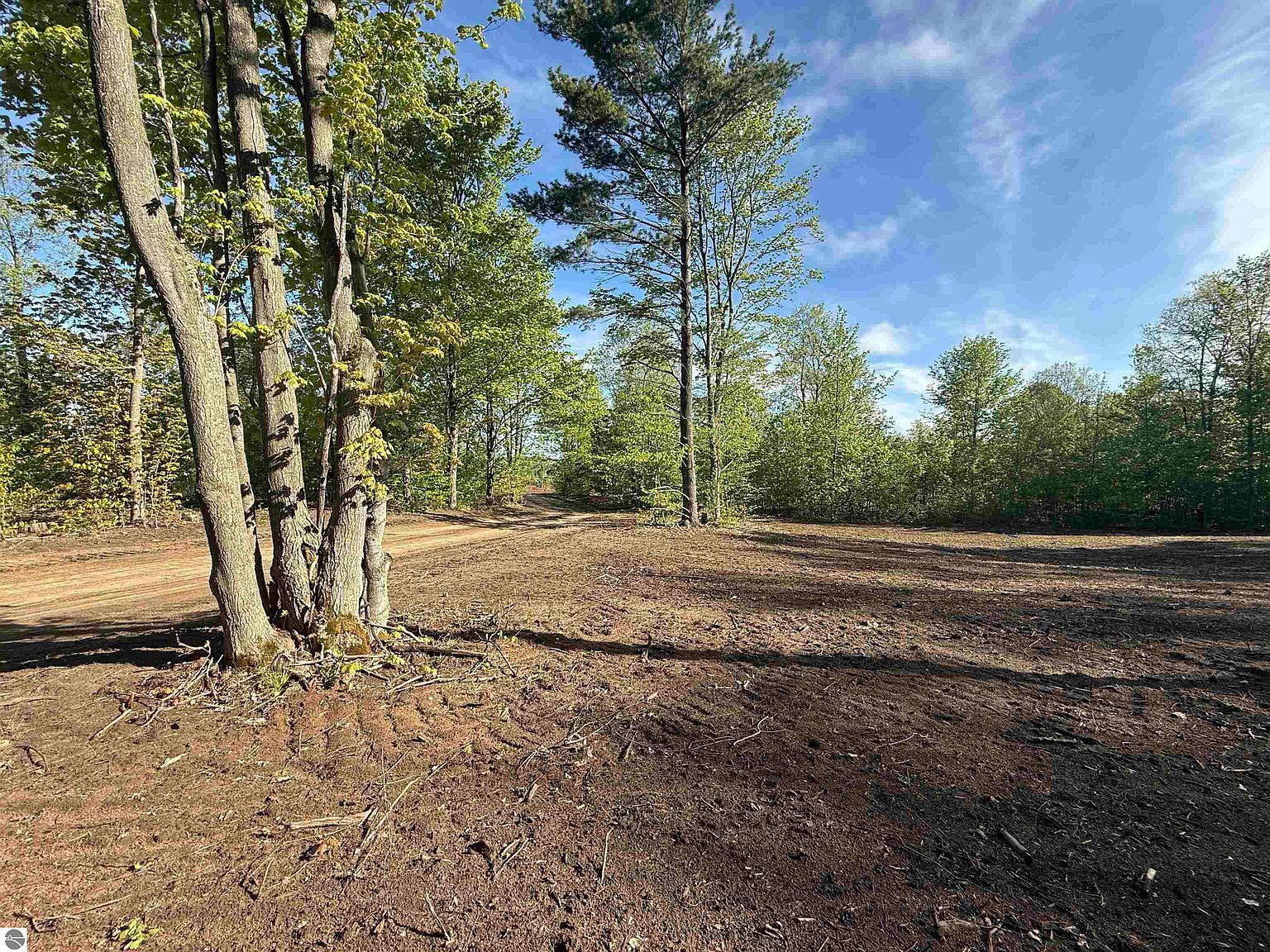 1155 E Solaris Way Maple City, MI 49664 - Thumbnail 4