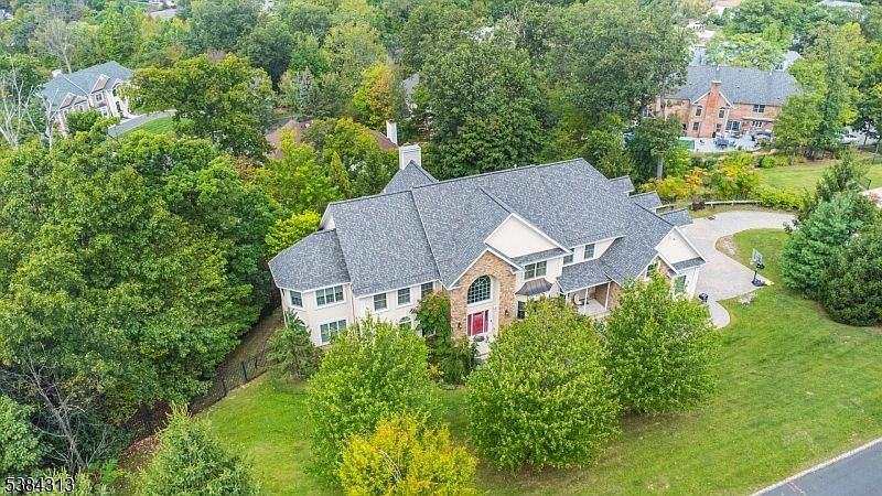 68 Eileen Dr Cedar Grove, NJ 07009 - Thumbnail 4