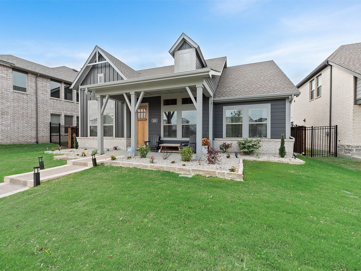 1028 Almond Blossom Cir Crowley, TX 76036 - Thumbnail 4