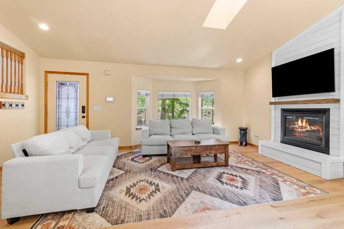 1580 Boca Raton Drive, South Lake Tahoe, CA, USA, 96150 - Thumbnail 4