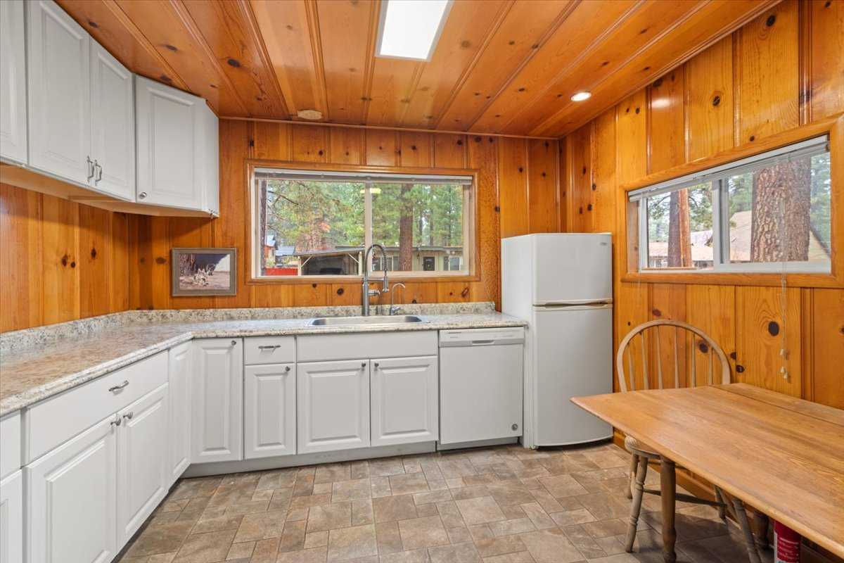 2520 Osborne Avenue, South Lake Tahoe, CA, USA, 96150 - Thumbnail 4