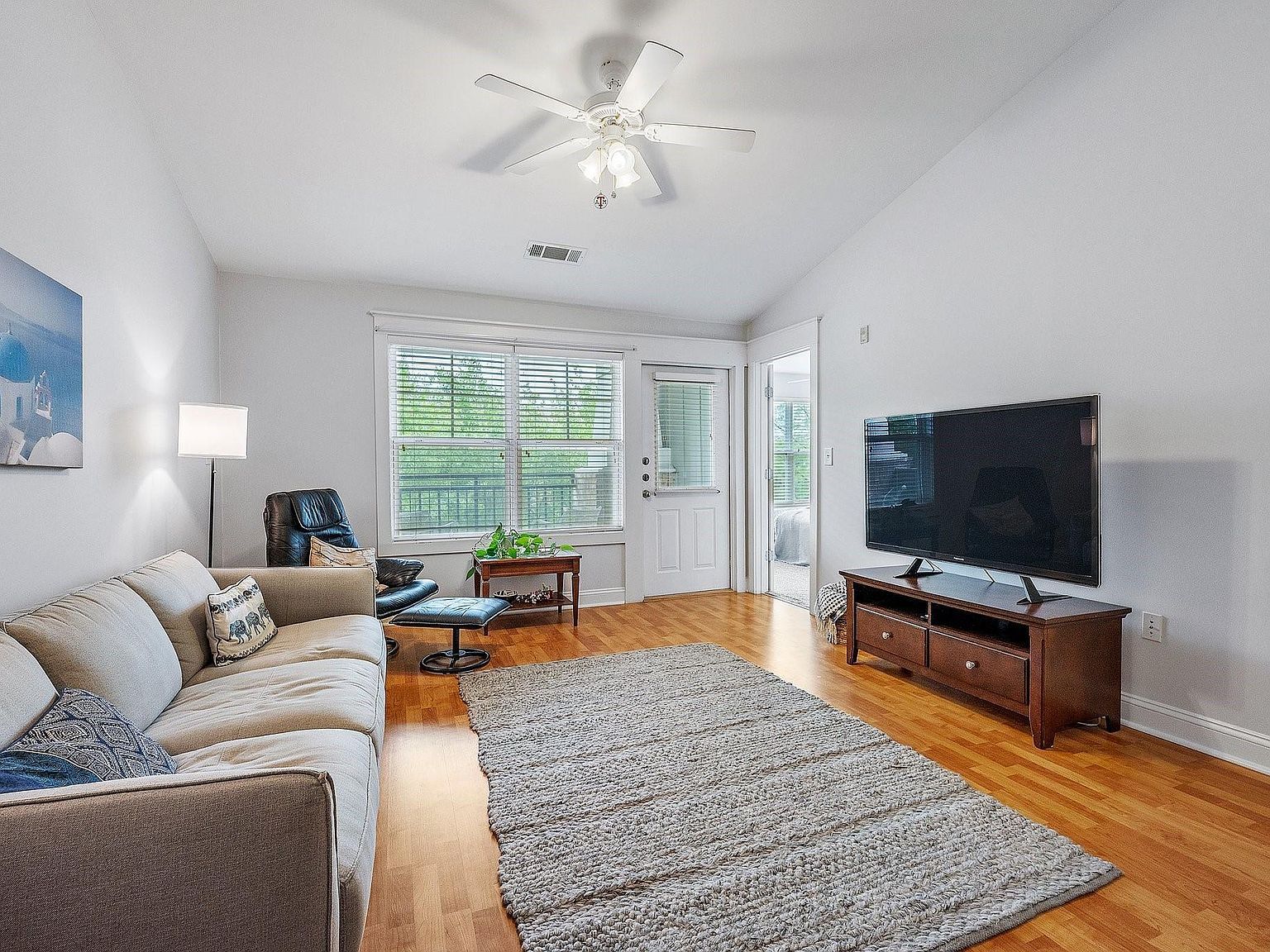 1725 Harvey Mitchell Pkwy S APT 2433 College Station, TX 77840 - Thumbnail 4