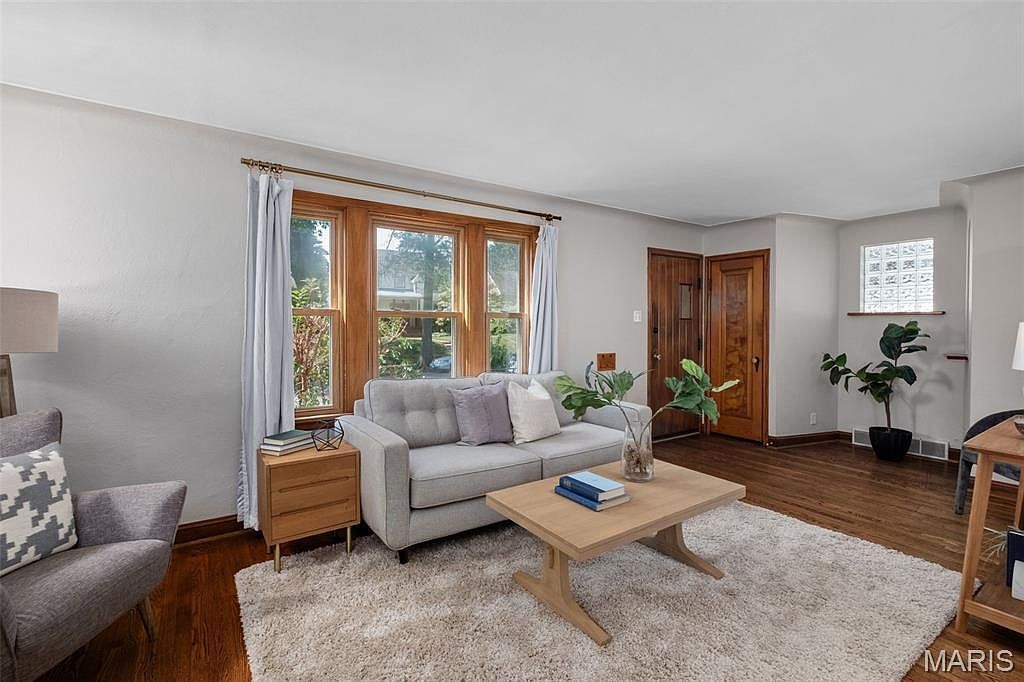 6625 Hancock Ave Saint Louis, MO 63139 - Thumbnail 4