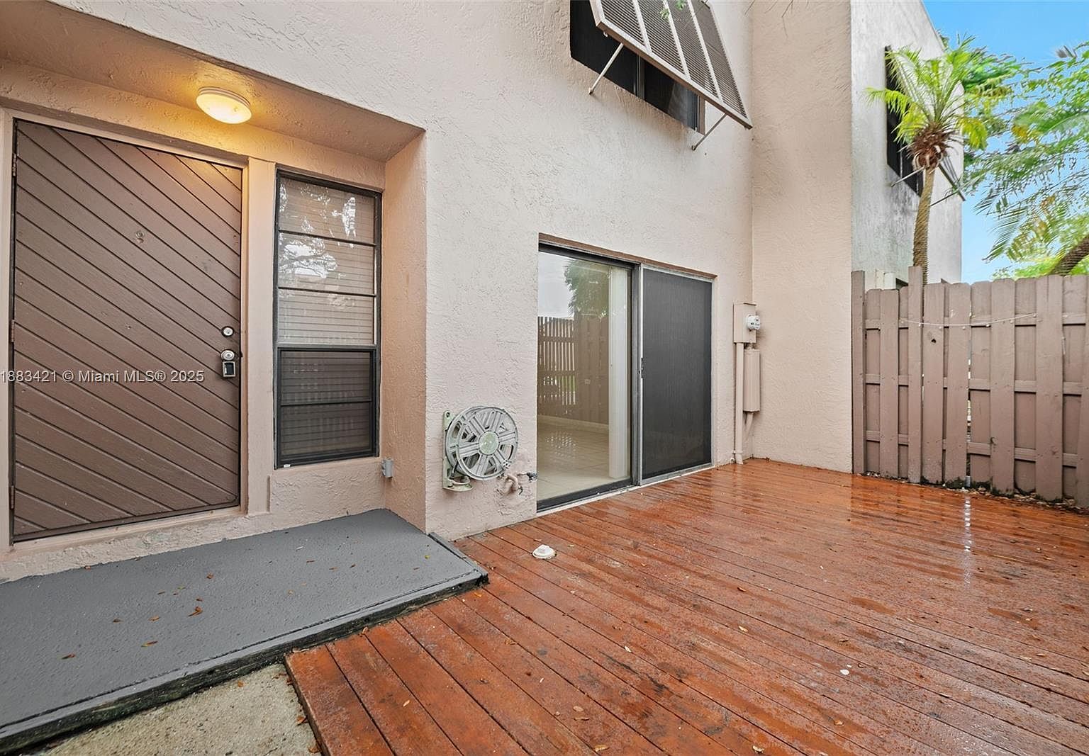 1178 NW 122nd Ter Pembroke Pines, FL 33026 - Thumbnail 4