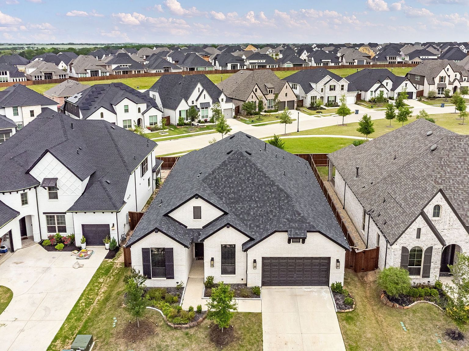 704 Colt Dr Aubrey, TX 76227 - Thumbnail 4