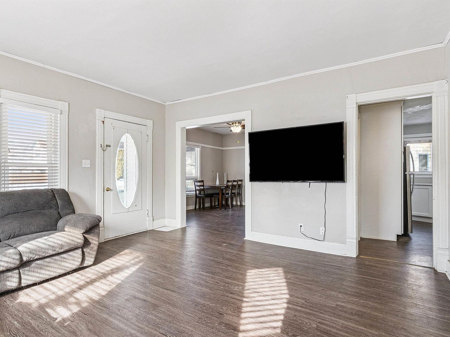 1422 Main St Cedar Falls, IA 50613 - Thumbnail 4