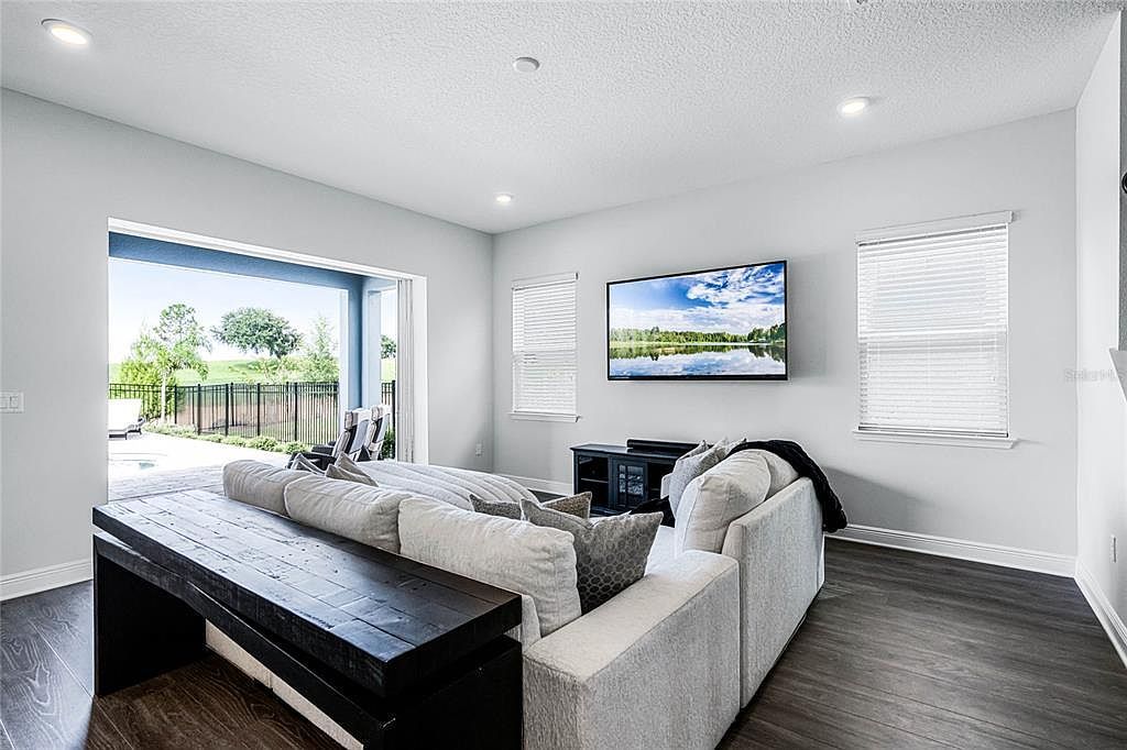 15734 Vetta Dr Montverde, FL 34756 - Thumbnail 4