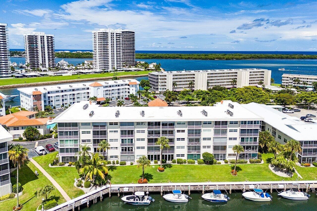 29 Yacht Club Dr APT 404 North Palm Beach, FL 33408 - Thumbnail 4