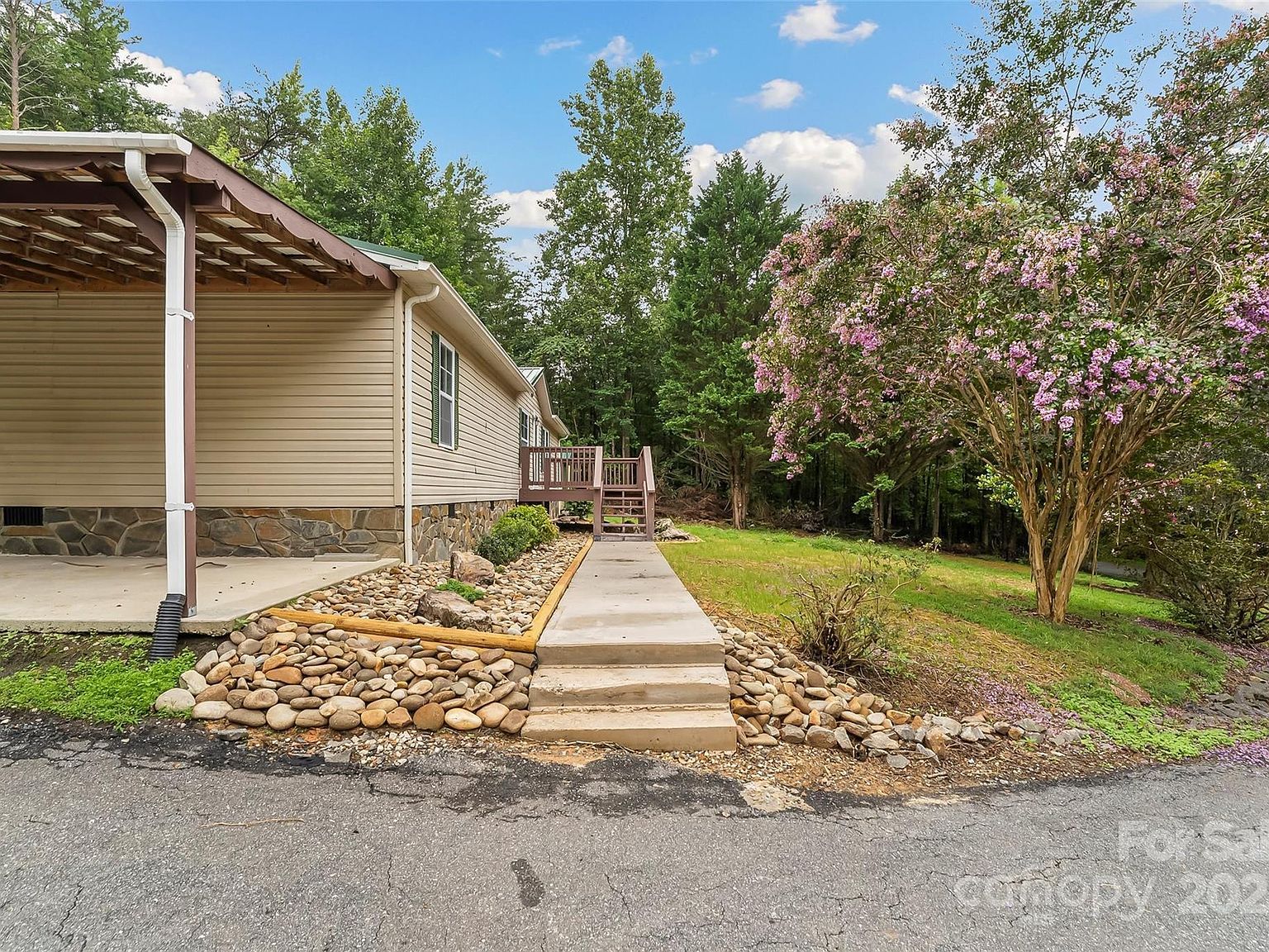 2236 Sisue St Morganton, NC 28655 - Thumbnail 4