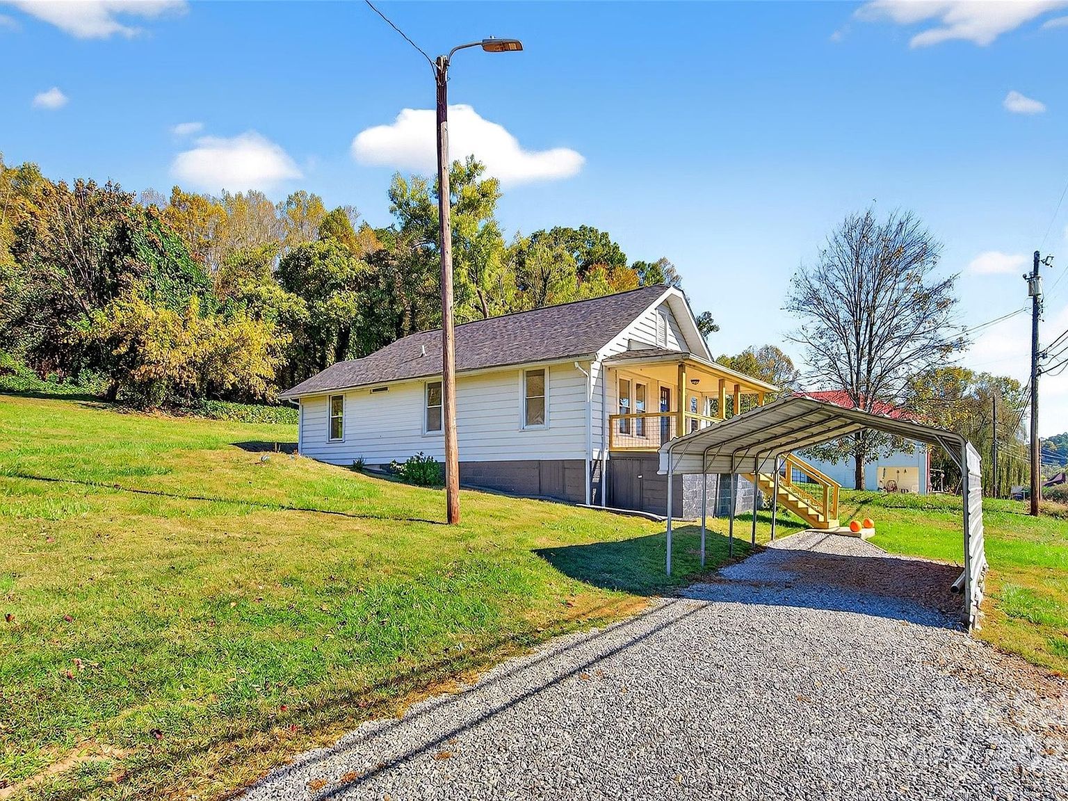 360 Old Catawba River Rd Old Fort, NC 28762 - Thumbnail 4