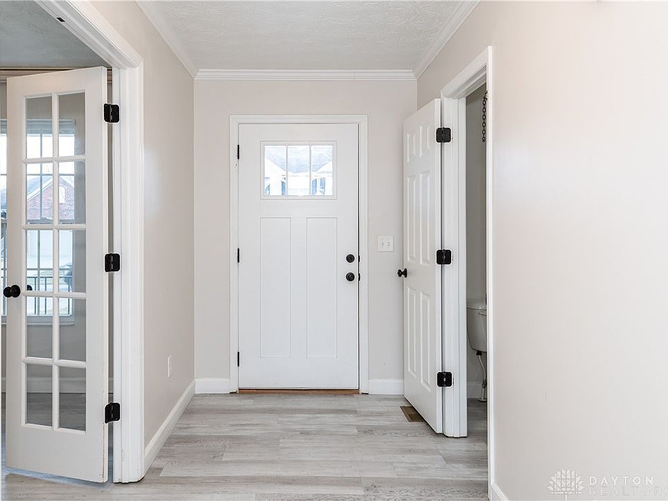 8041 Bushclover Dr Tipp City, OH 45371 - Thumbnail 4