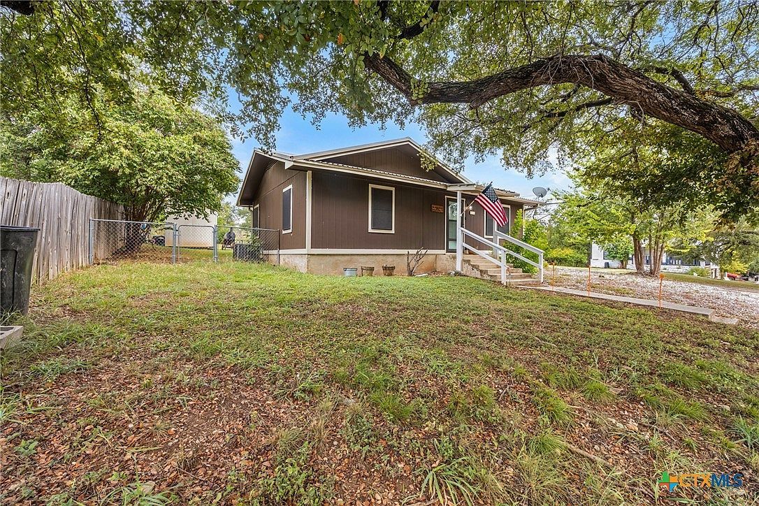 607 S Summer St Lampasas, TX 76550 - Thumbnail 4