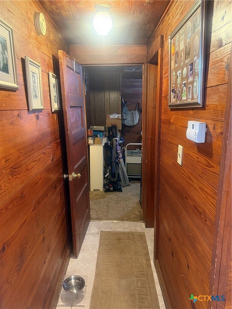 708 W Avenue C Lampasas, TX 76550 - Thumbnail 4