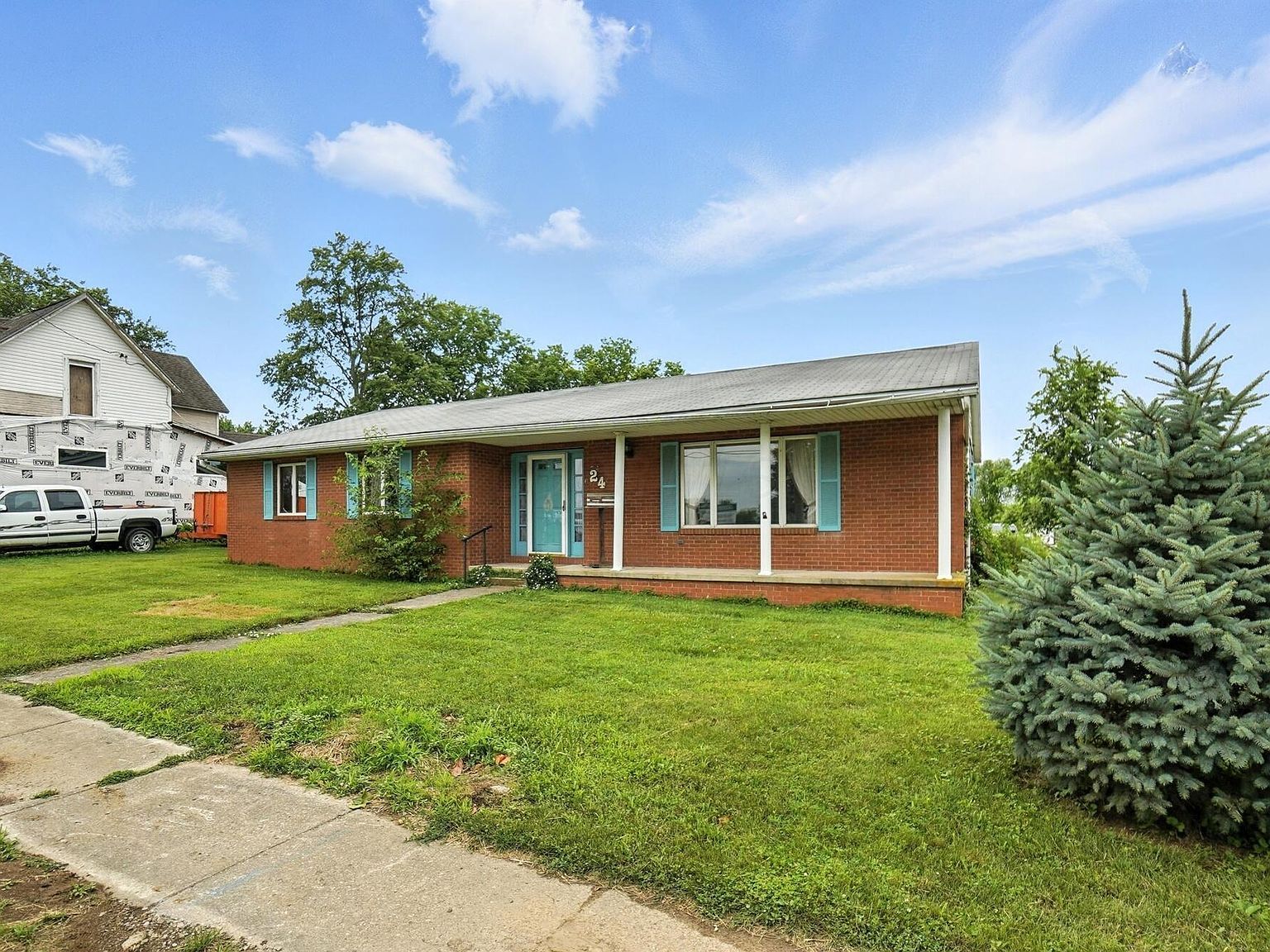 24 W High St Jeffersonville, OH 43128 - Thumbnail 4