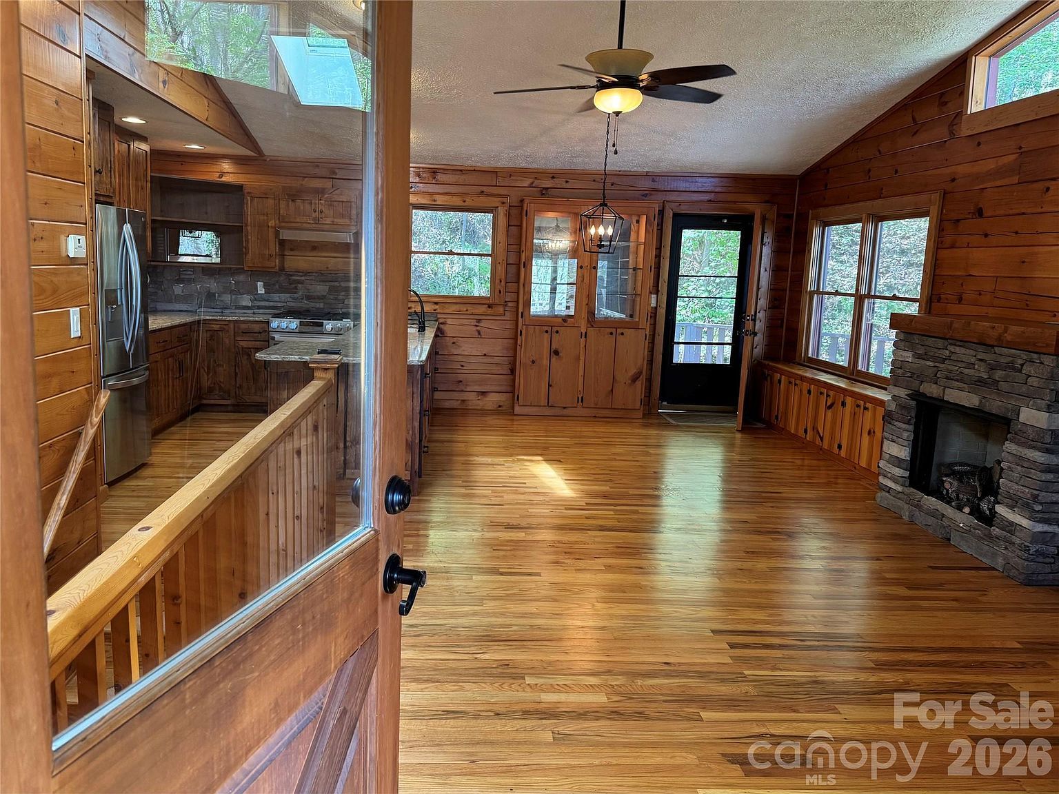 1618 Walnut Creek Rd Waynesville, NC 28786 - Thumbnail 4