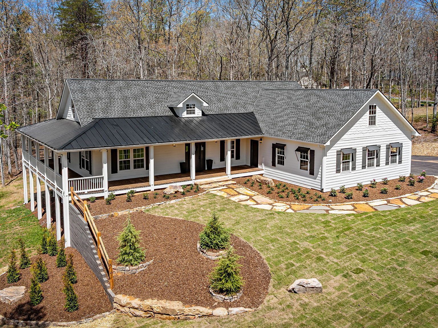 219 Fairview Dr Morganton, GA 30560 - Thumbnail 4