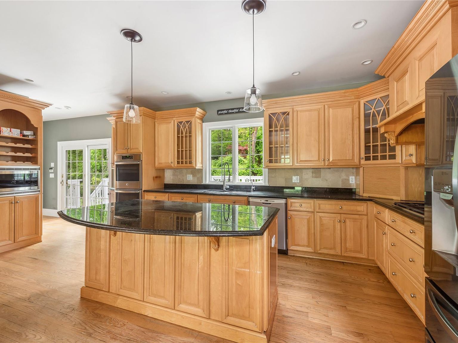 1 Howe Cir Bedford Hills, NY 10507 - Thumbnail 4