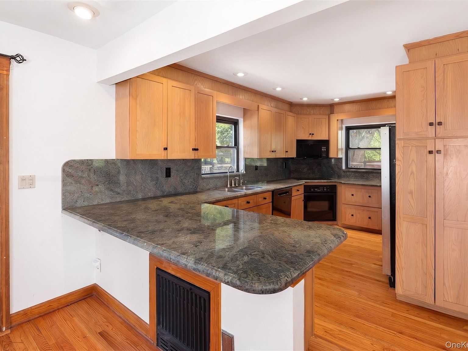 37 Mekeel St Katonah, NY 10536 - Thumbnail 4
