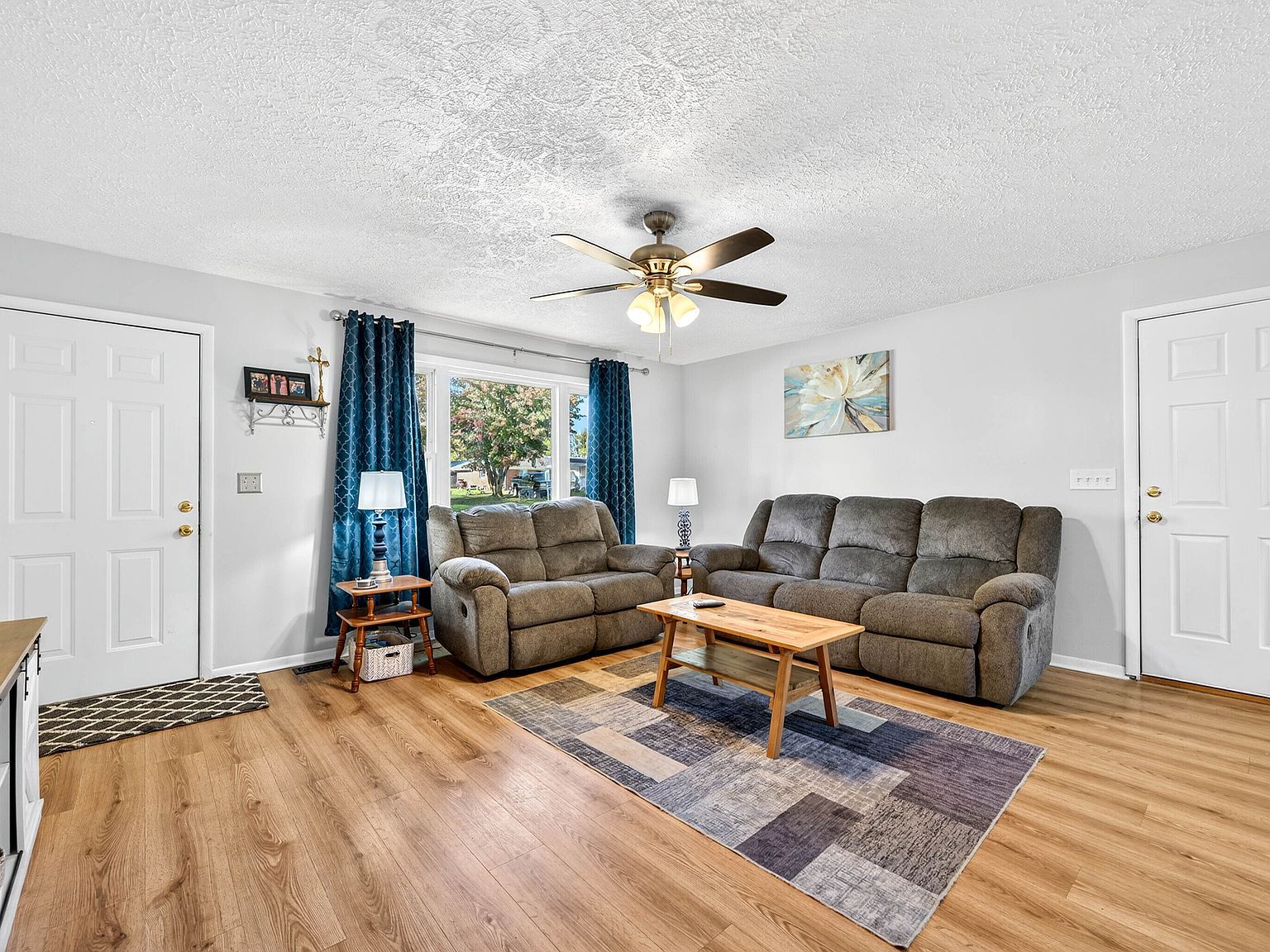 656 Berkshire Dr Seymour, IN 47274 - Thumbnail 4