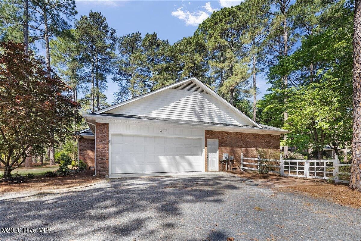 30 Birdie Dr Whispering Pines, NC 28327 - Thumbnail 4