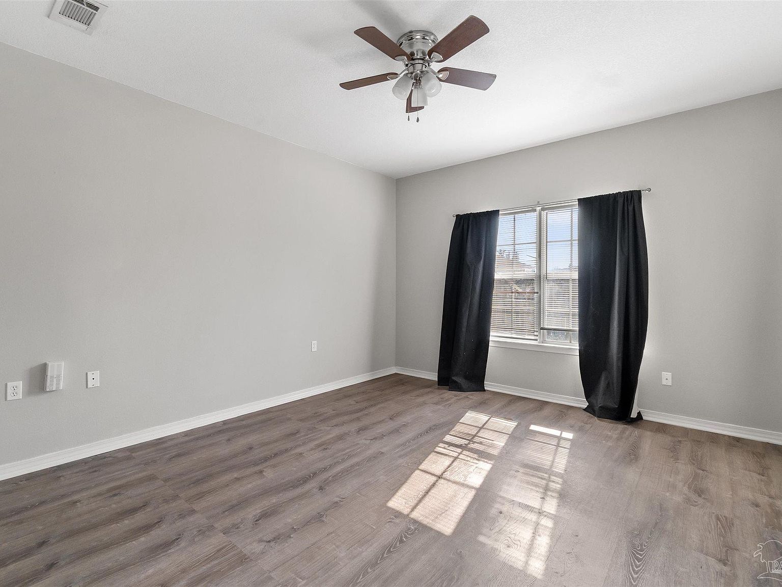 1944 Crosscreek Cir Gulf Breeze, FL 32563 - Thumbnail 4