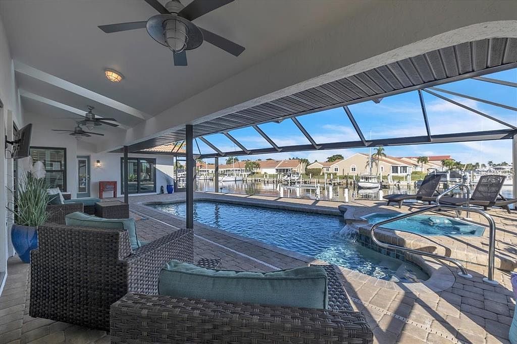 230 Venezia Ct Punta Gorda, FL 33950 - Thumbnail 4